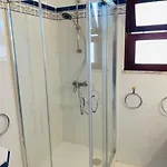 Self-contained Floor Of Quinta / شقة