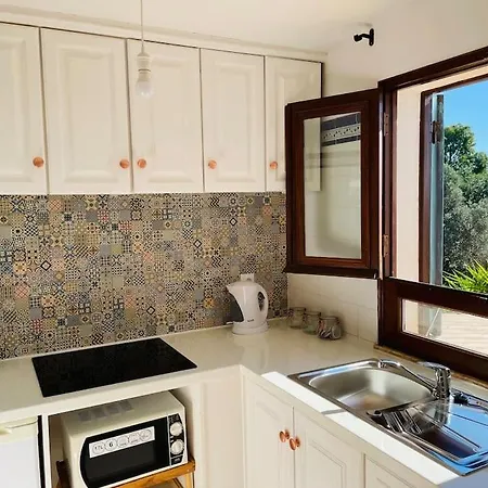 Self-contained Floor Of Quinta / * Гия