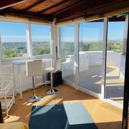 Self-contained Floor Of Quinta / Apartmán Guia (Faro)